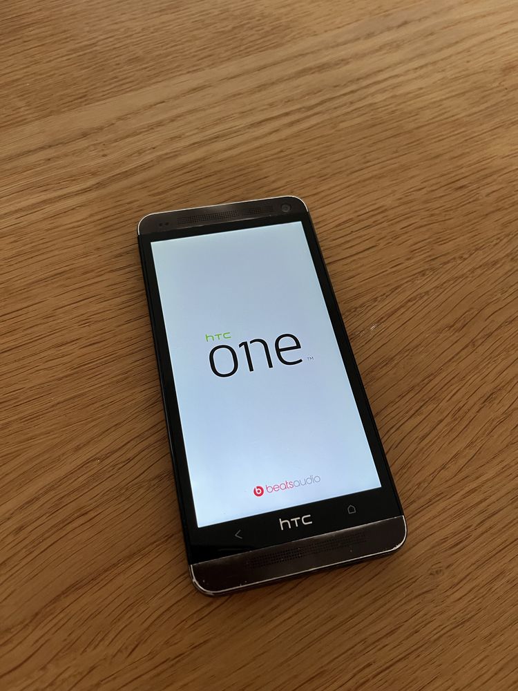 Smartphone Android HTC One M7