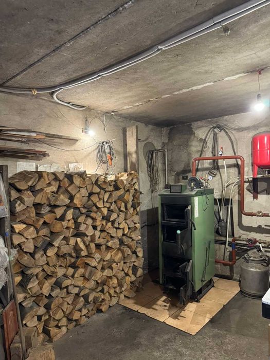 Продається особняк м.Бурштин.Вартий вашої уваги!