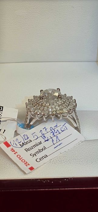 Pierścionek Z Białego Złota 5,27GR Oraz Diamentami Naturalnymi 2,74CT