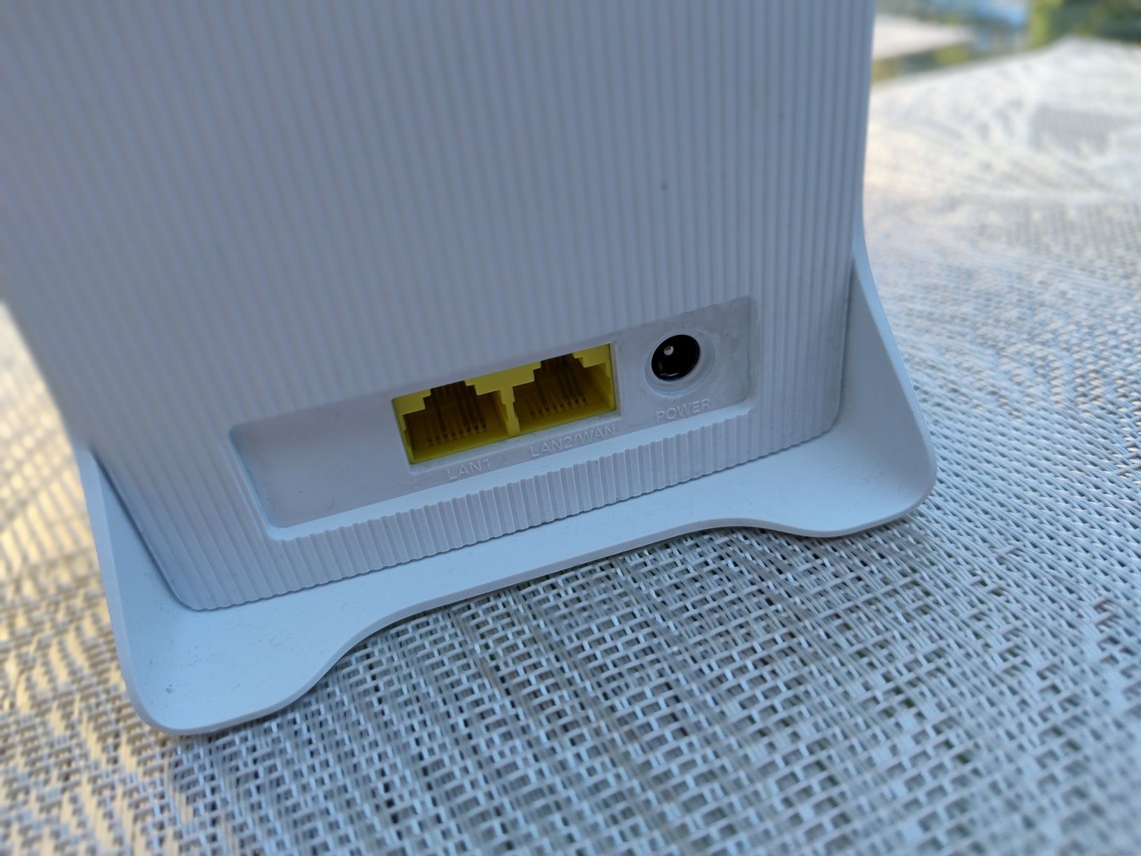 Router WiFi Mercusys MB110-4G