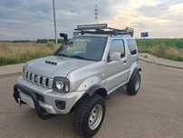 Suzuki Jimny 2015 rok 77 tysięcy przebiegu silnik 1.6