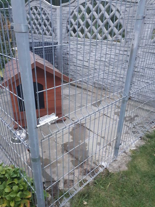 Kojec dla psa , buda dla psa