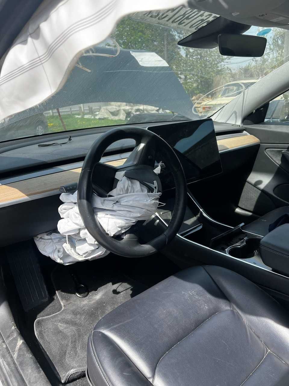 Розборка шрот Tesla 3 Тесла 3 Tesla model 3