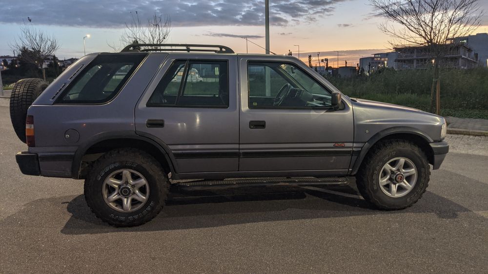 Opel Frontera 2.8