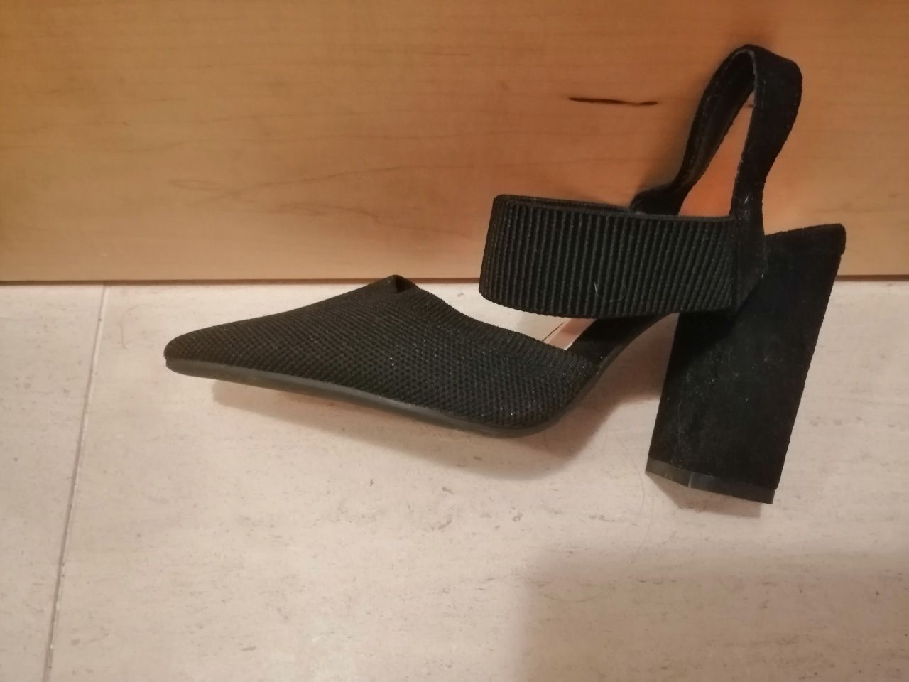 Stilletos pretos