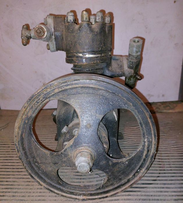 Продам компрессор бу