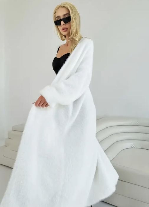 Кардиган білий жіночий