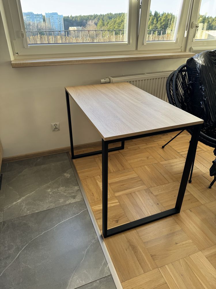 Maly stół loft Yrke