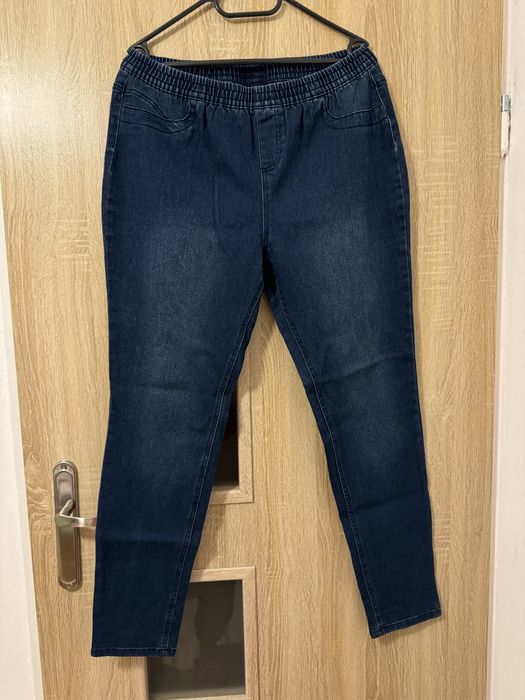 Jeansy joggery granatowe 42 XL