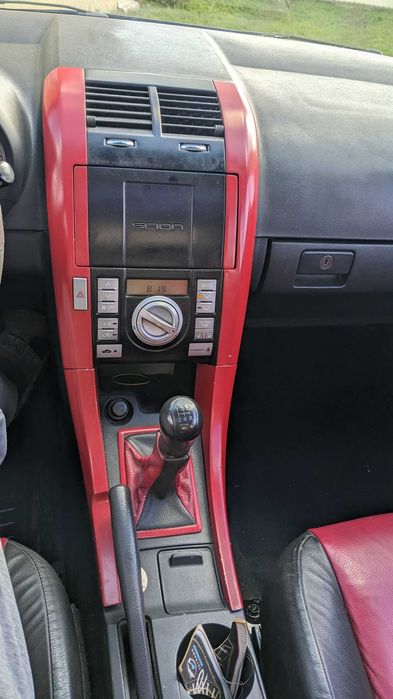 Продам авто Scion (toyota) tc 2005 (2.4 atm).