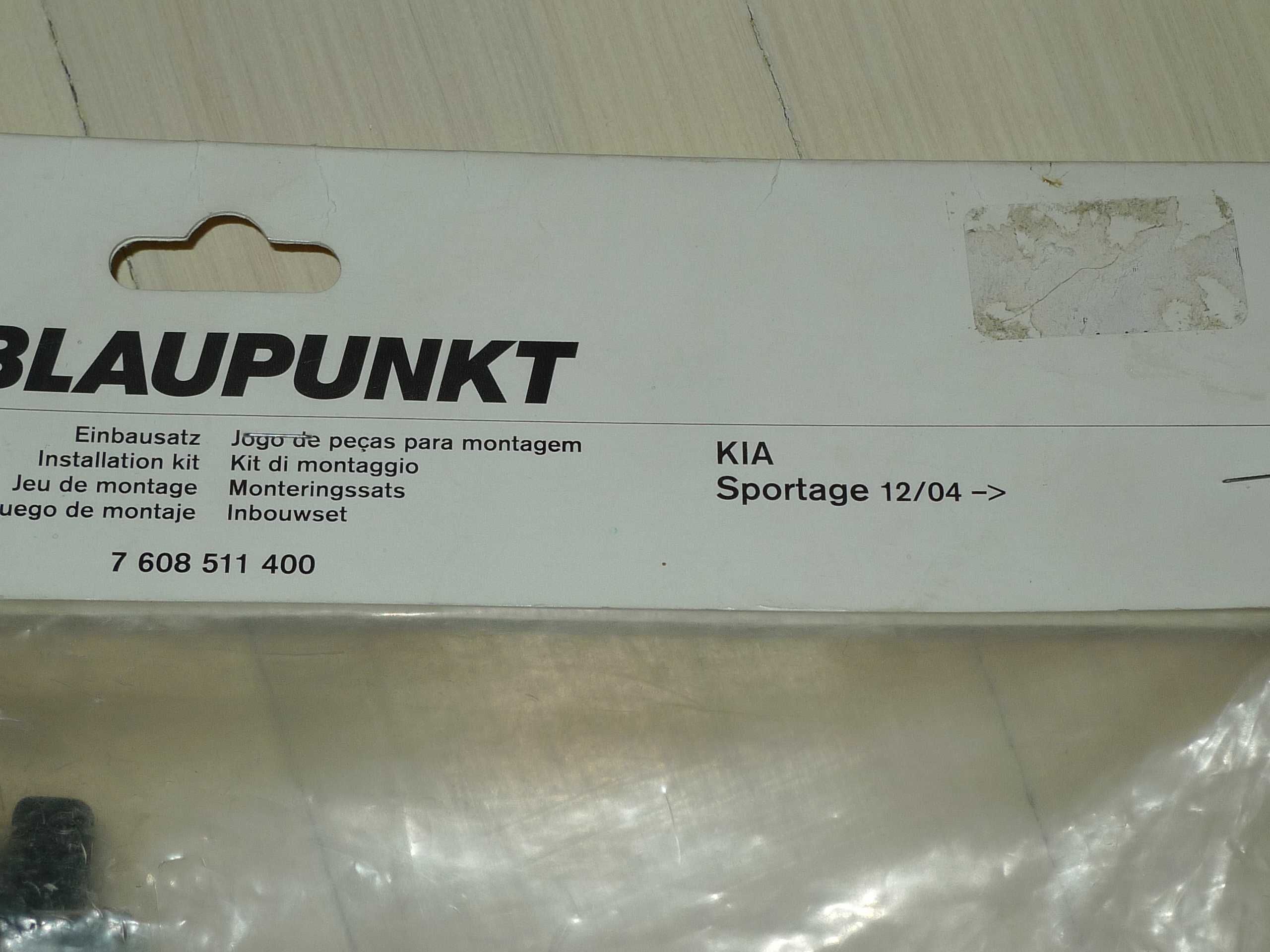 Переходная рамка Blaupunkt для KIA Sportage