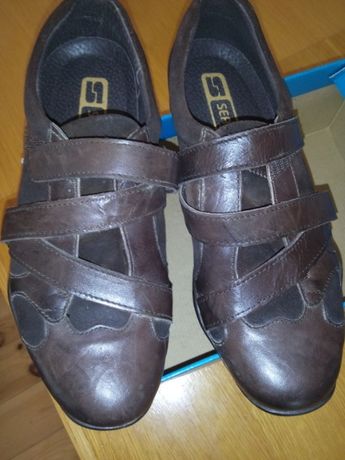 Sapatos em Couro verdadeiro e Camurça Nr. 41 - Novos