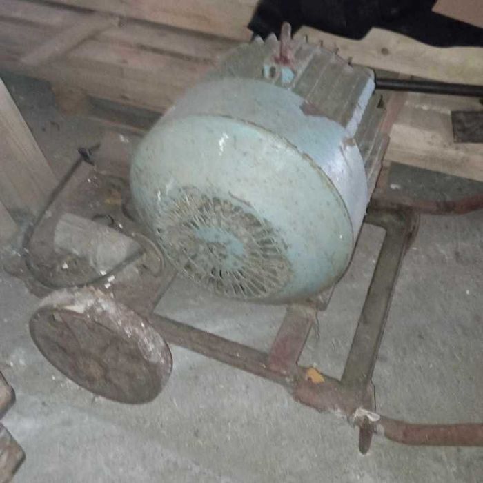silnik trójfazowy ZSSR 14 kw 1460 obr/min