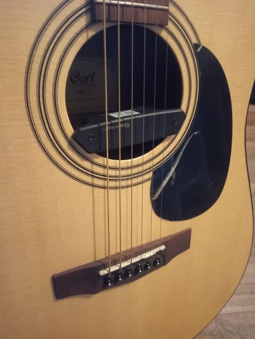 Продам акустичну гітару cort ad810