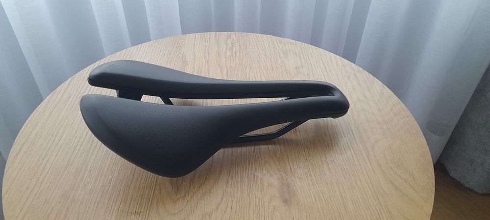 Siodełko Bontrager Aeolus Comp 145 mm Super stan