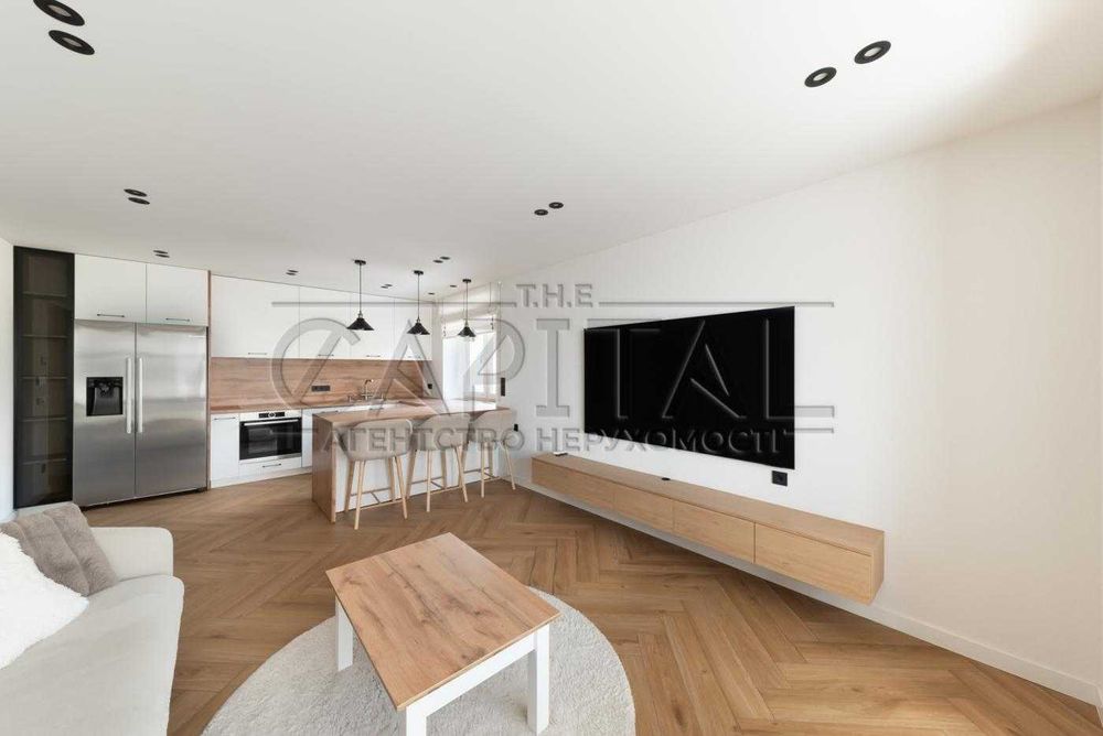 Продаж квартири з дизайнерським ремонтом, 3 спальні, Київ