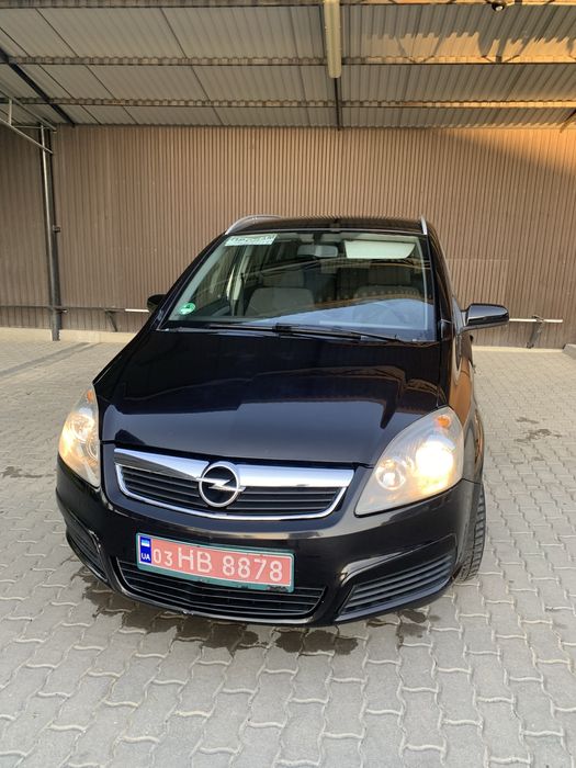 Opel zafira B 2006рік бензин 1.6 механіка