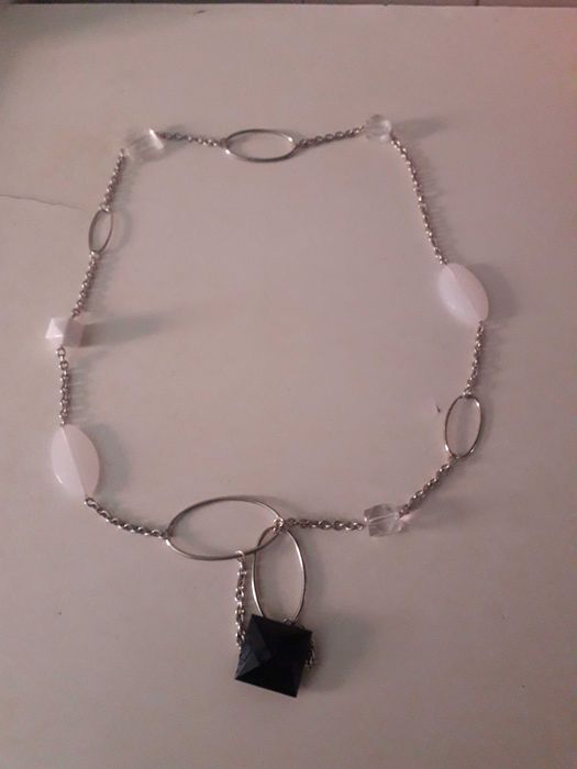 Colares / Bijuteria 1€ cada