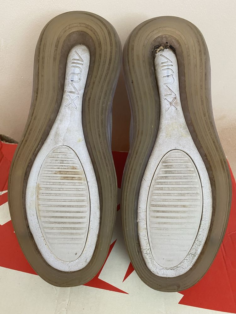 Кросівки Nike Air Max 720 Pure Platinum Oxygen Purple