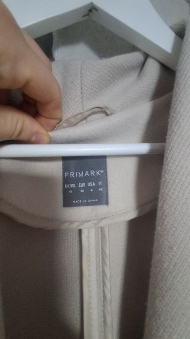 Płaszcz damski beżowy