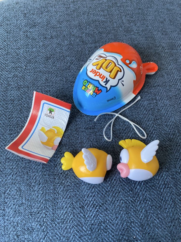Figurka Cheep Cheep (VQ402A) z serii Super Mario z Kinder Joy.