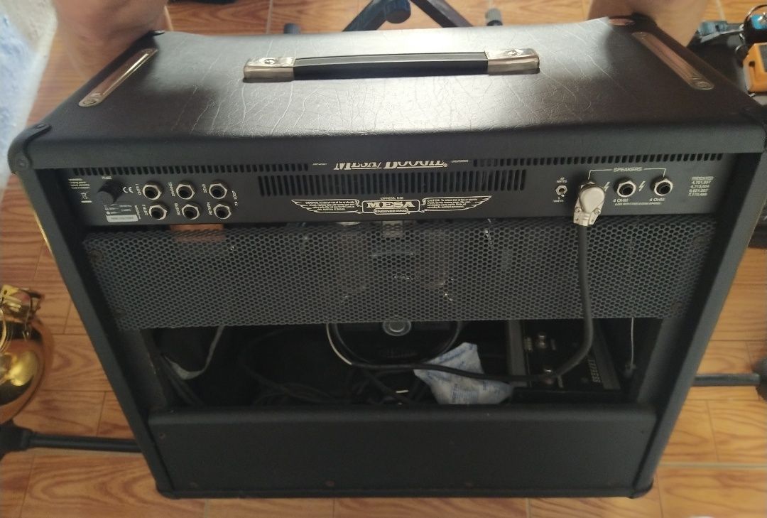 Amplificador válvulas Mesa Boogie Express 5:50 revisto em Dez 2024