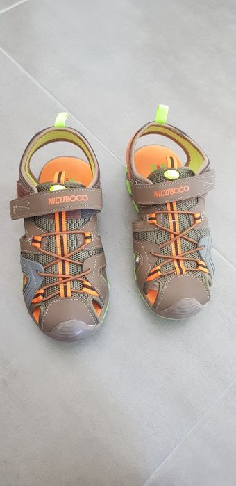 Sandálias Novas de rapaz N 34