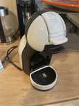Ekspres kapsułkowy krups dolce gusto mini me