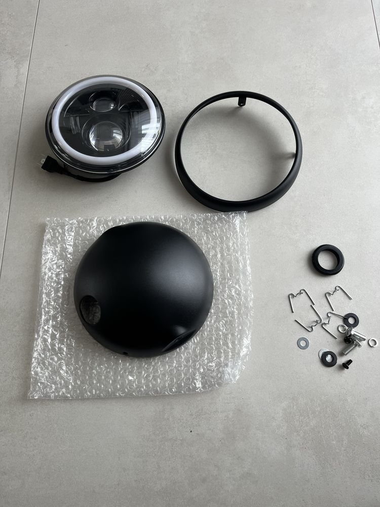 Uniwersalna super mocna lampa LED do motocykla + obudowa