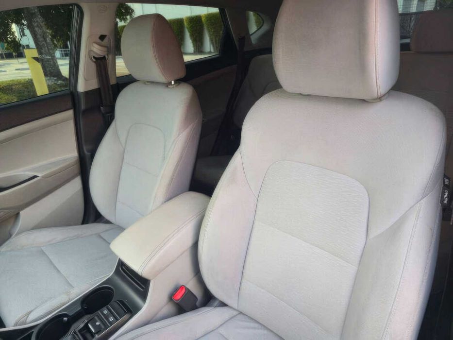 Hyundai Tucson SE      2019