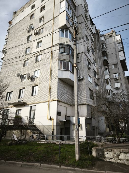 Оренда двокімнатної квартири на Київській біля ЦУМу