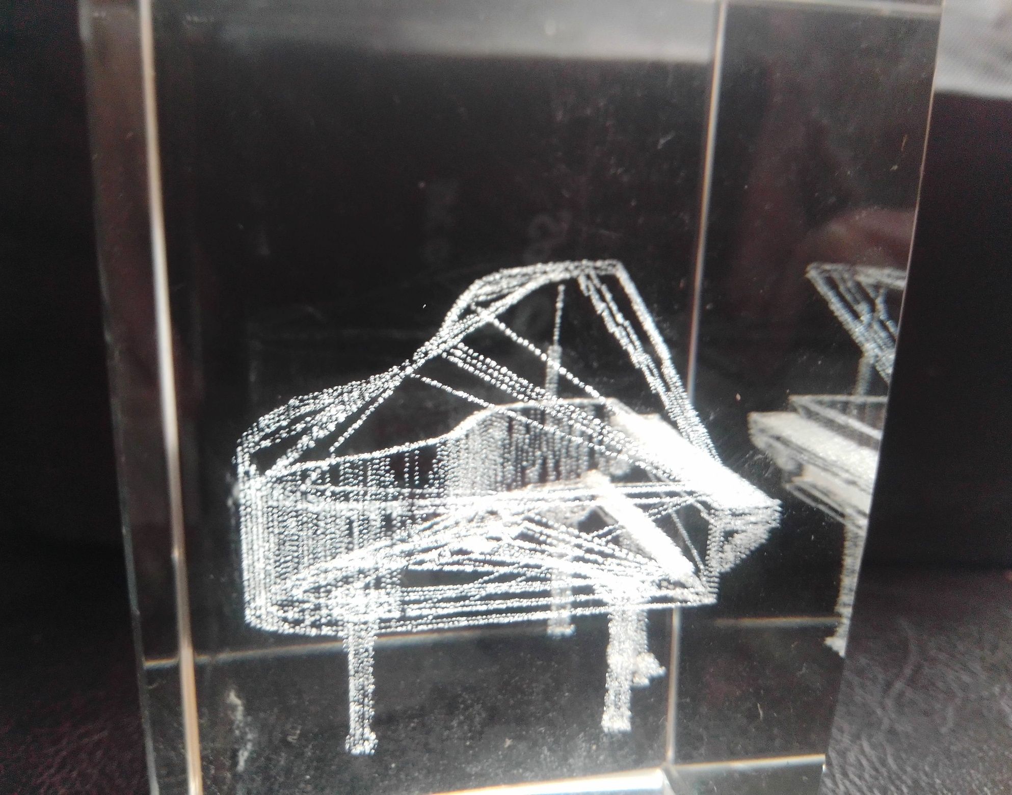 Decoração com piano ,impressão a laser.