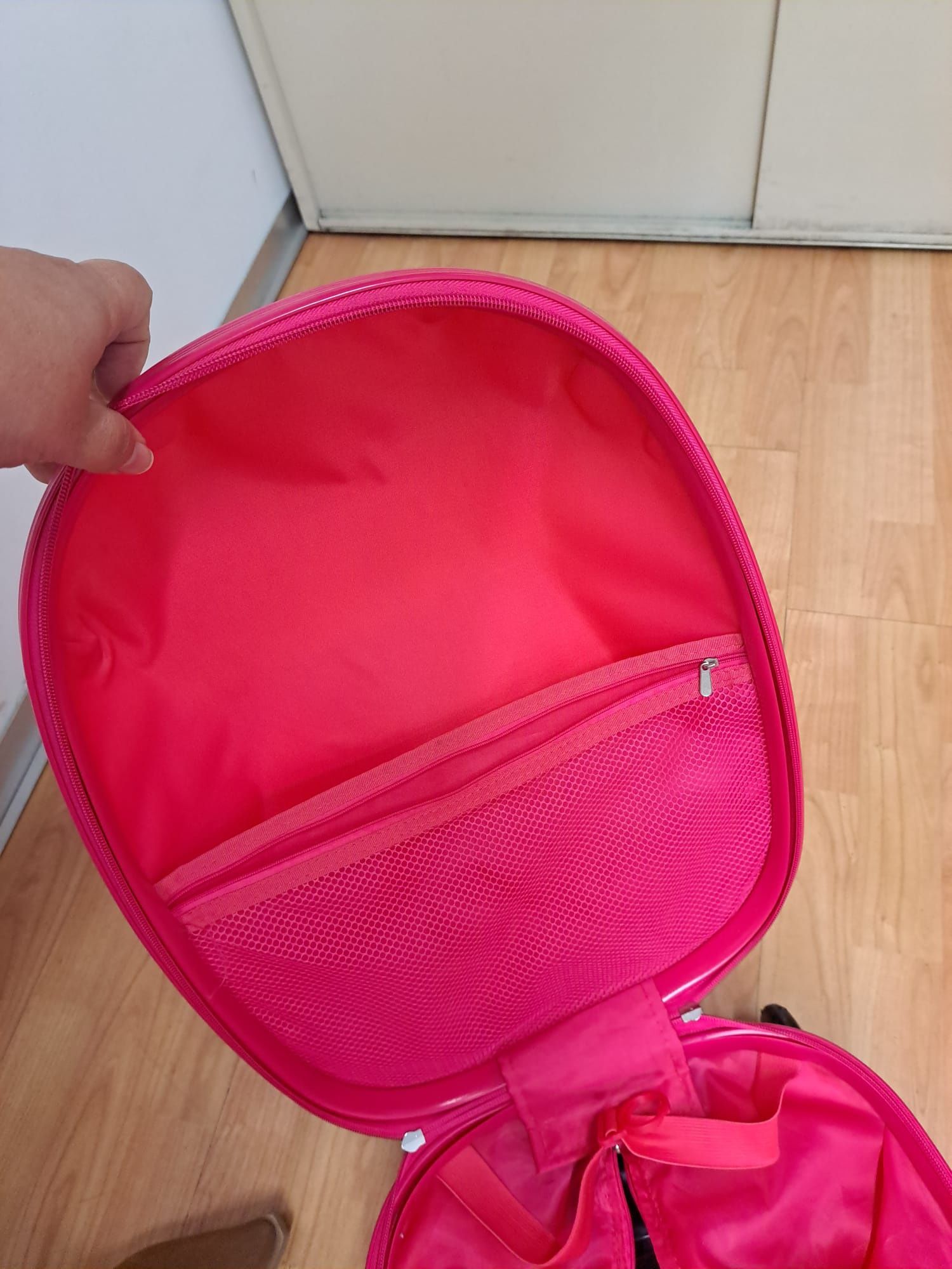 Mala de viagem com trotinete para menina