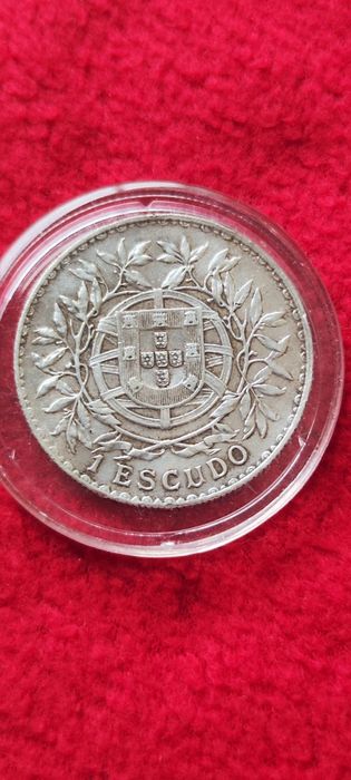 Moeda de 1 escudo de 1916,  em prata, da República Portuguesa.