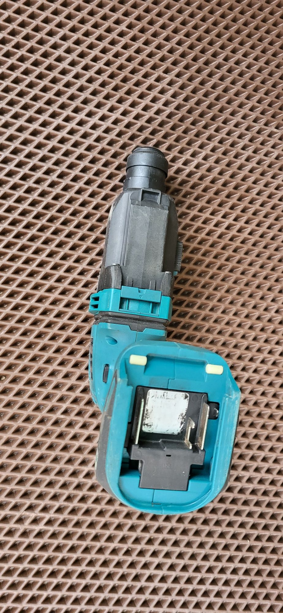 Перфоратор Makita dhr182