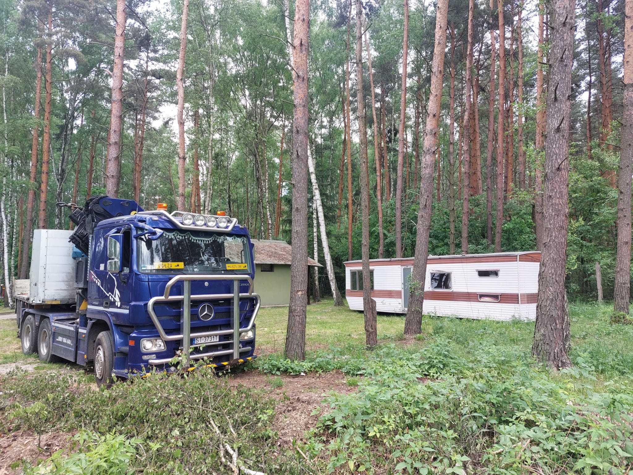 Transport domków holenderskich z HDS montaże Naczepa z HDS dłużyca