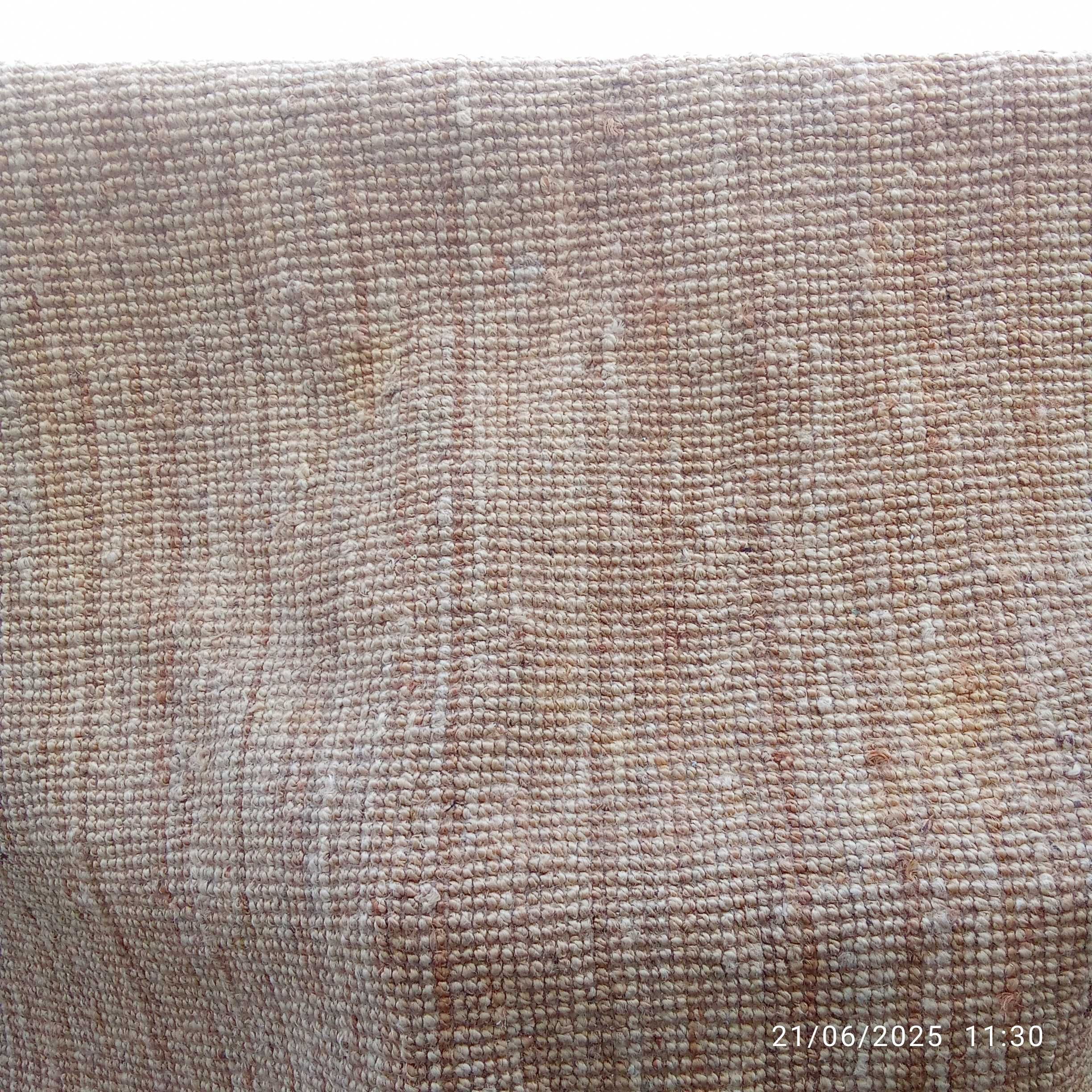 Vendo tapete juta 155cm (largura) * 220cm (comprimento)