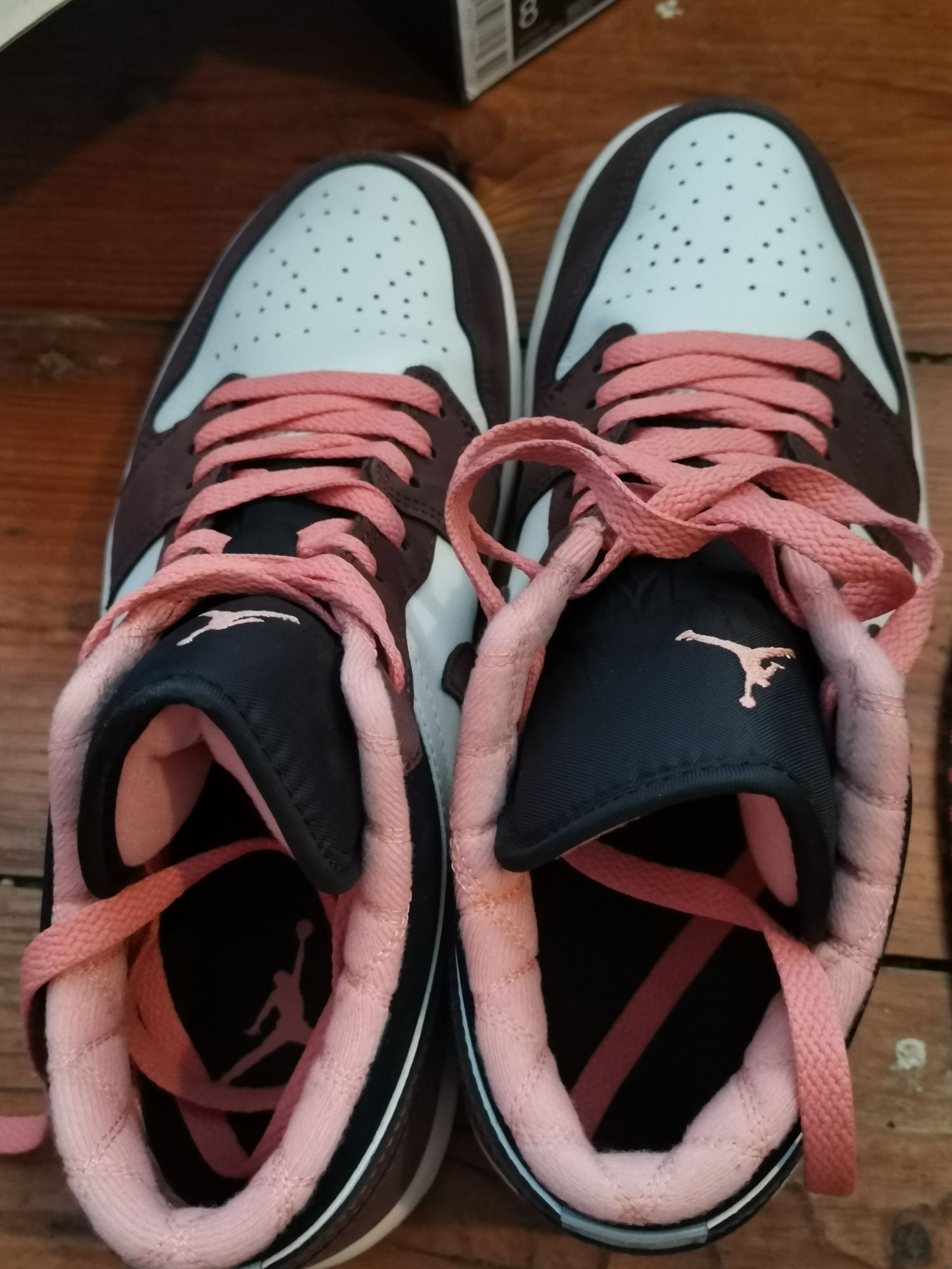 Nike jordan low se chocolate salmão DC. 6991