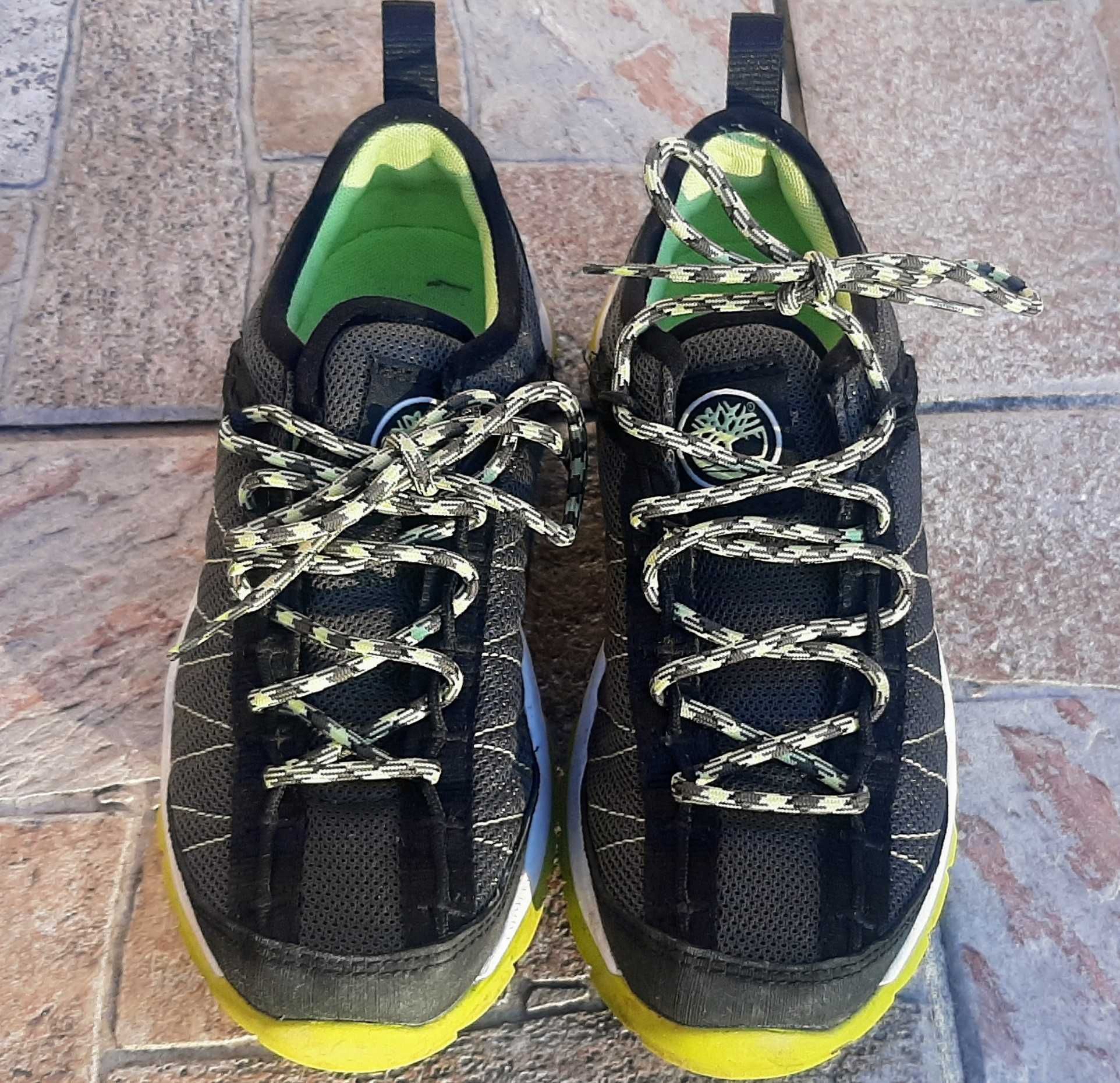 Buty dla chłopca TIMBERLAND SOLAR WAVE LOW FABRIC rozmiar 33. jak nowe