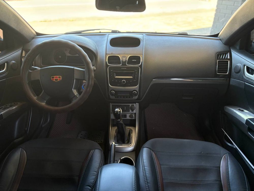 Geely Emgrand EC-7 2012 год
