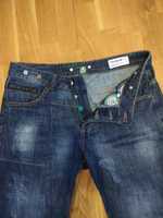 Оригінальні джинсові бриджи Desigual