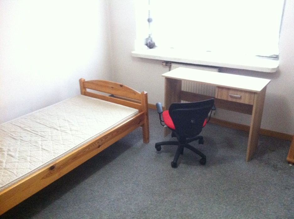 Pokój do wynajęcia niedaleko śródmieścia.