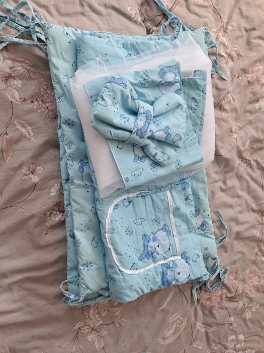 Борттки в дитяче ліжко