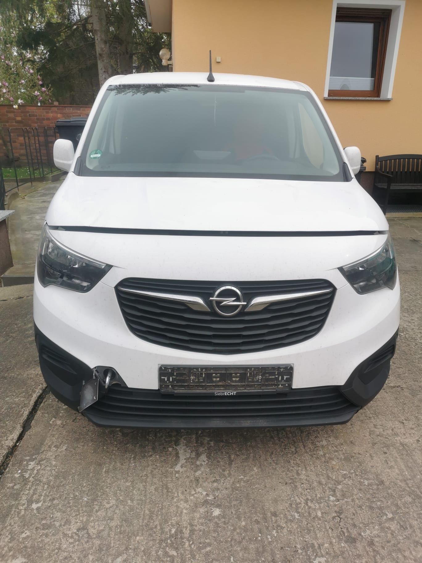 Opel combo uszkodzony silnik