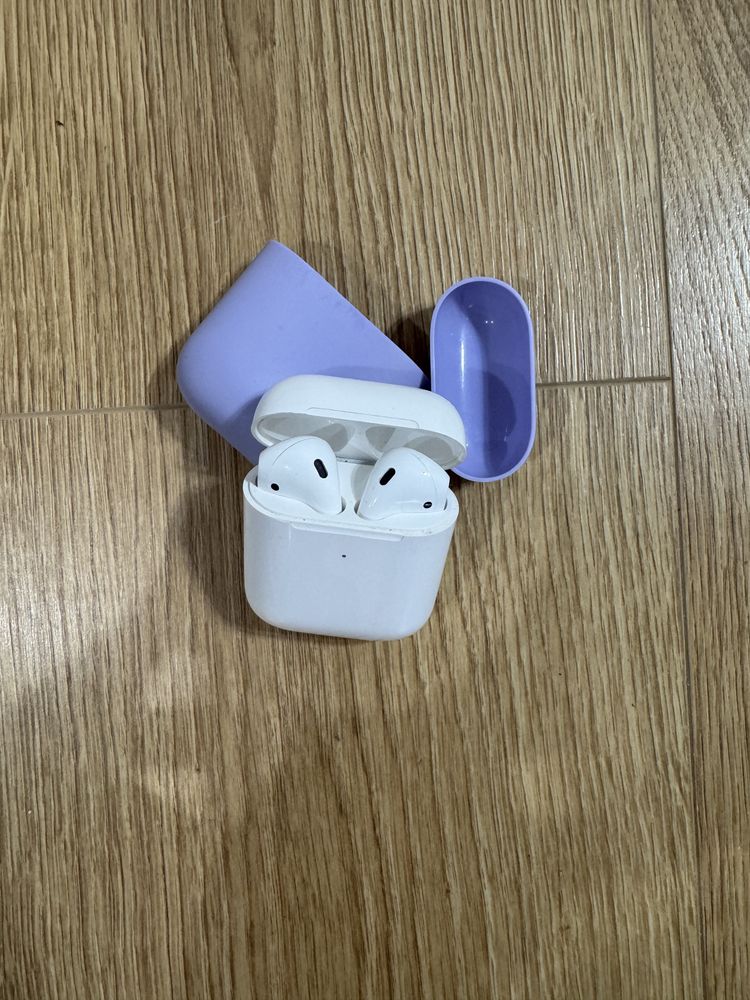 Airpods 2 з чохлом