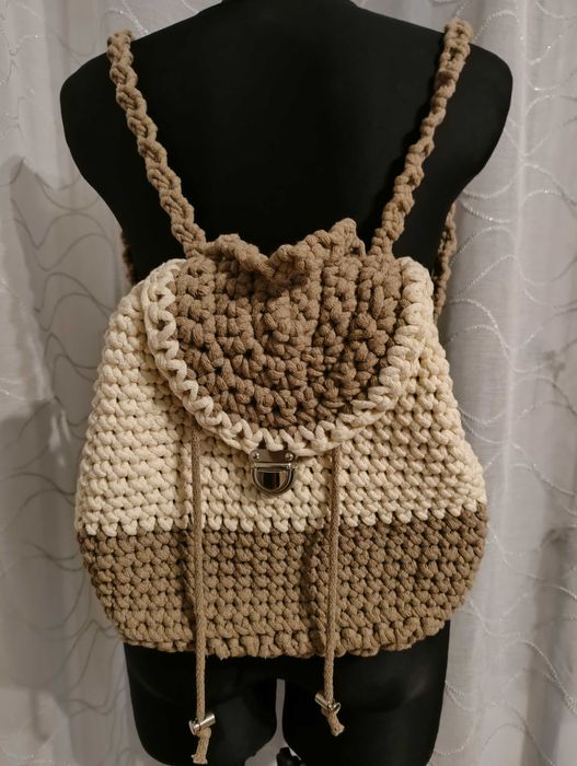 Plecak robiony na szydełku