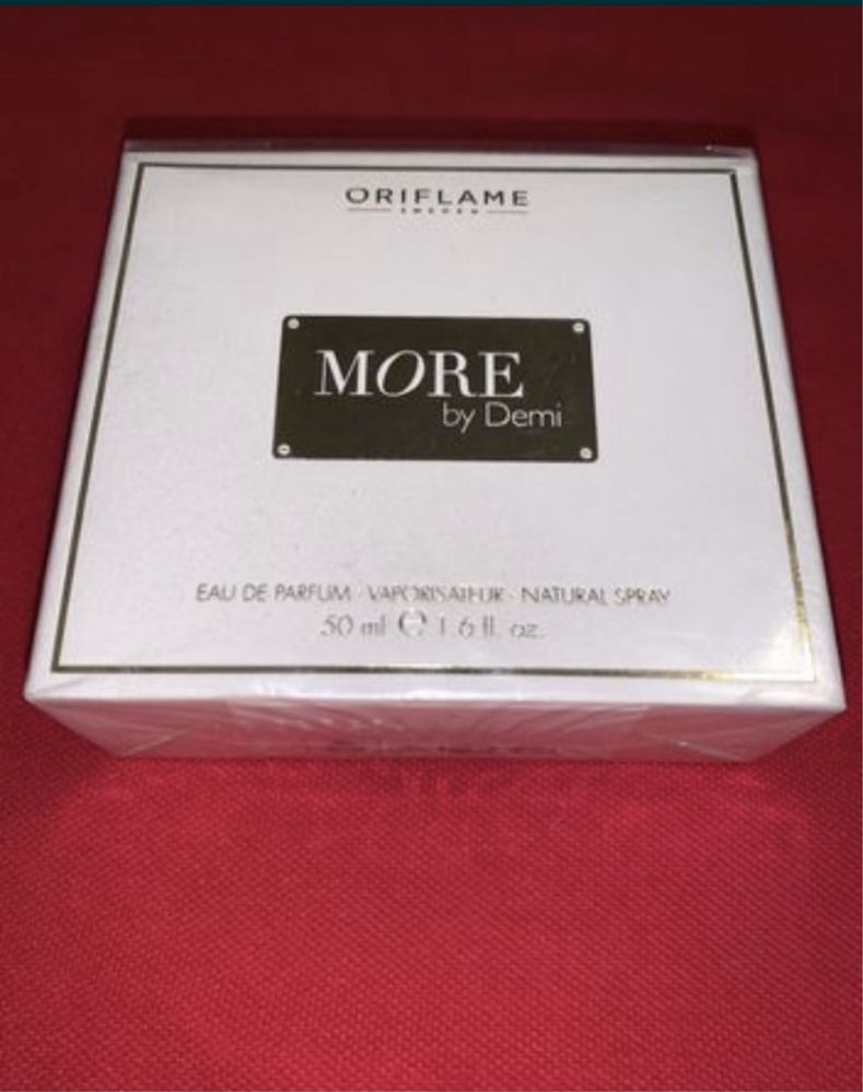 Изумительный подарок для любимой девочки More by Demi Oriflame