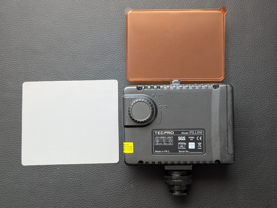 Pequeno projetor de luz LED