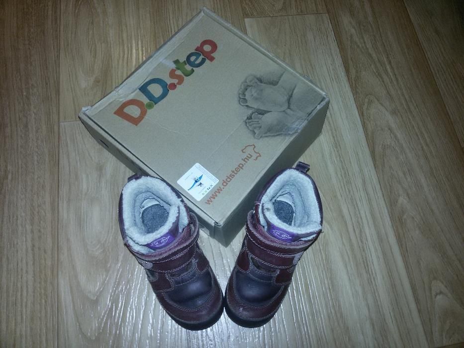 Продам детские зимние ботинки D.D.Step