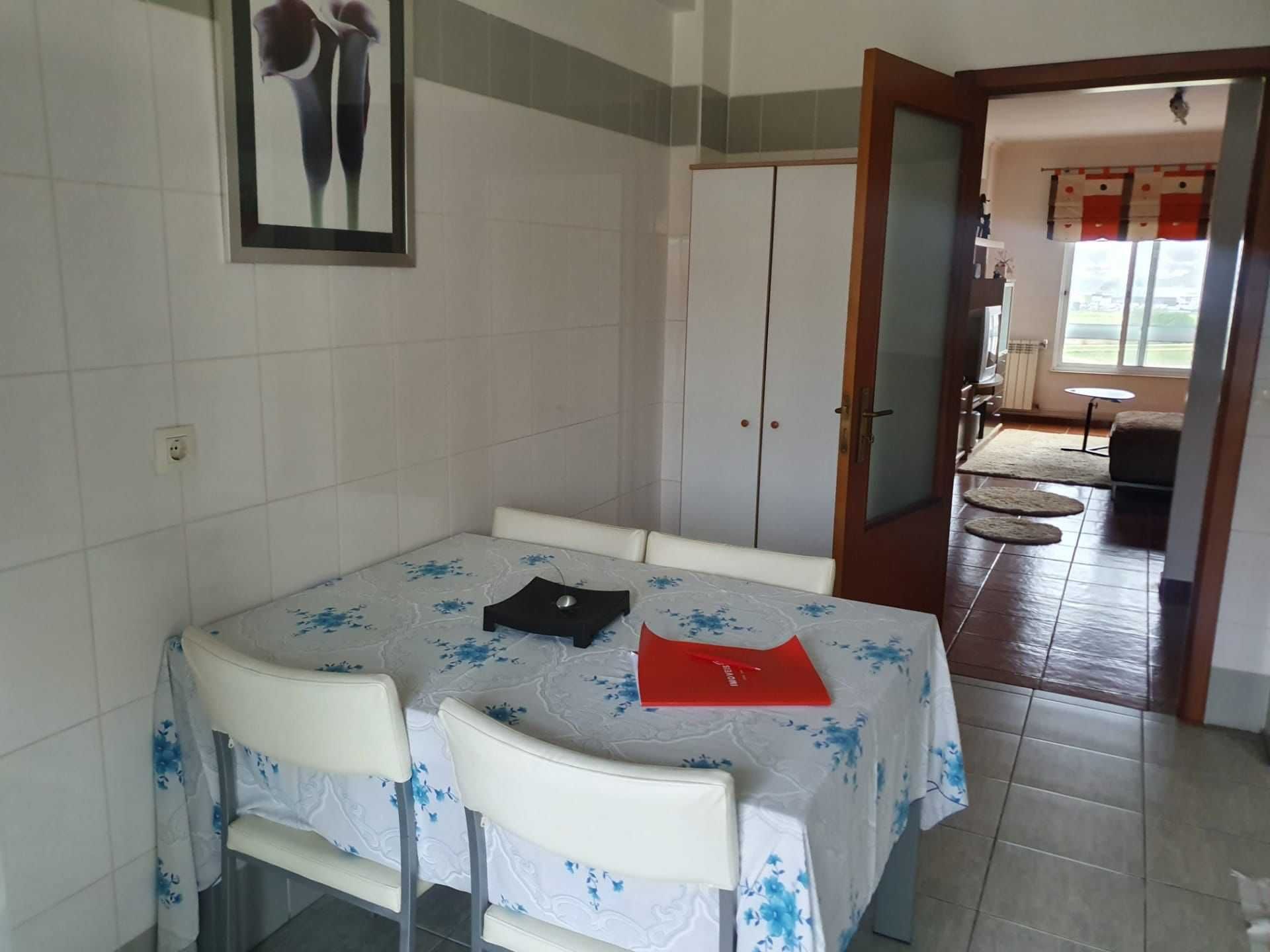 Apartamento T2 Totalmente Mobilado à Venda – Estrada da Estação-Leiria